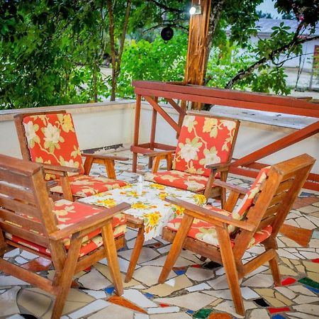 Sonja'S Guesthouse Zanderij エクステリア 写真