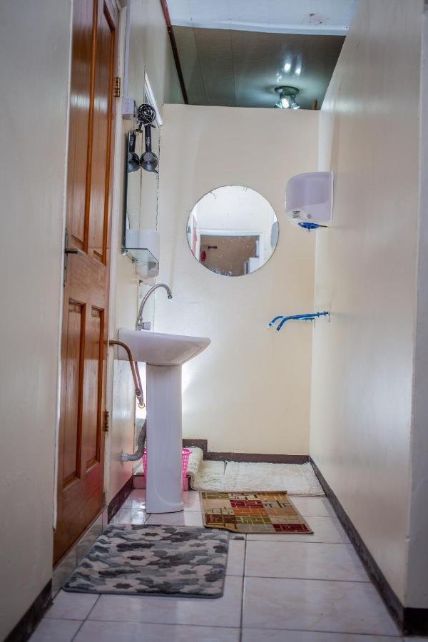 Sonja'S Guesthouse Zanderij エクステリア 写真